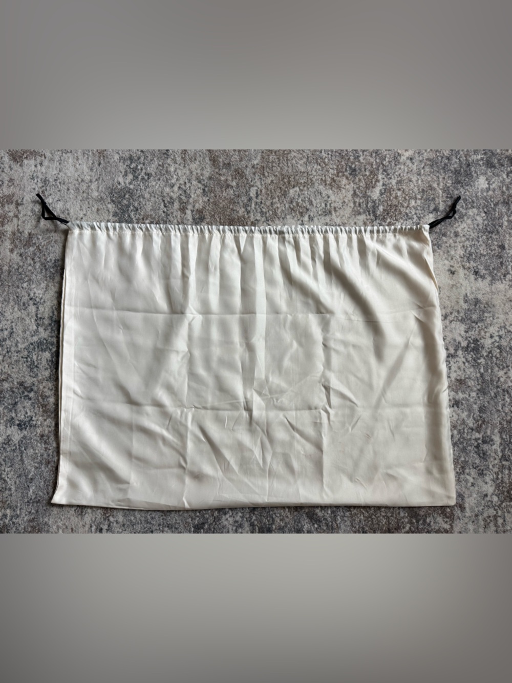 Kate Spade Satin Cream Drawstring Dust Bag XL - Picture 2 of 5